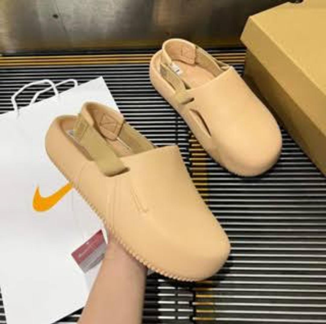 nike flops